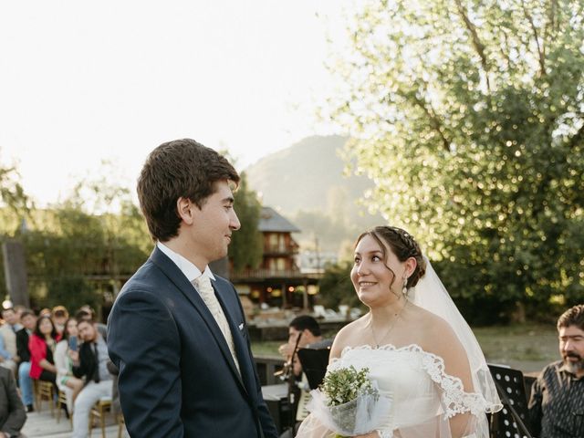 El matrimonio de Sebastián y Catalina en Panguipulli, Valdivia 113