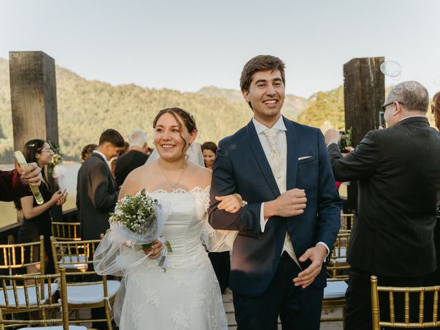 El matrimonio de Sebastián y Catalina en Panguipulli, Valdivia 120