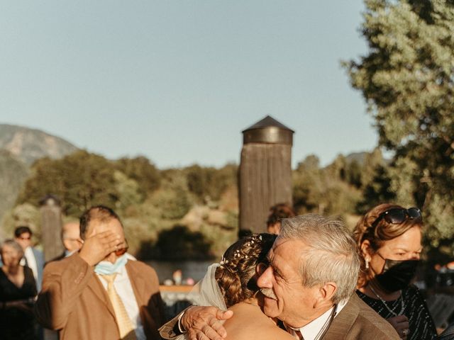 El matrimonio de Sebastián y Catalina en Panguipulli, Valdivia 130