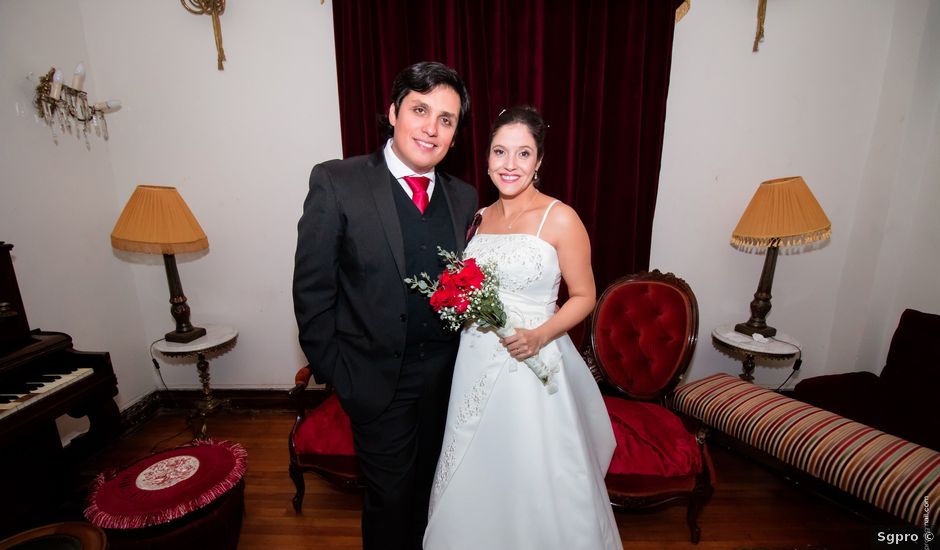 El matrimonio de Constantino y Gissela en Ñuñoa, Santiago