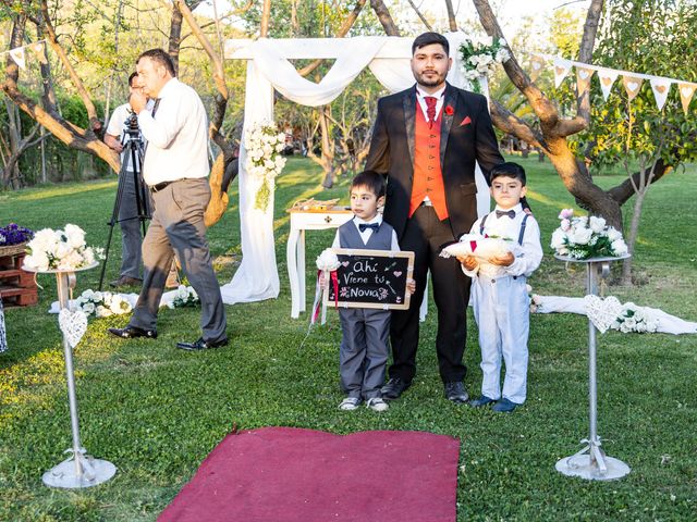 El matrimonio de Cristobal y Daniela en San Bernardo, Maipo 17