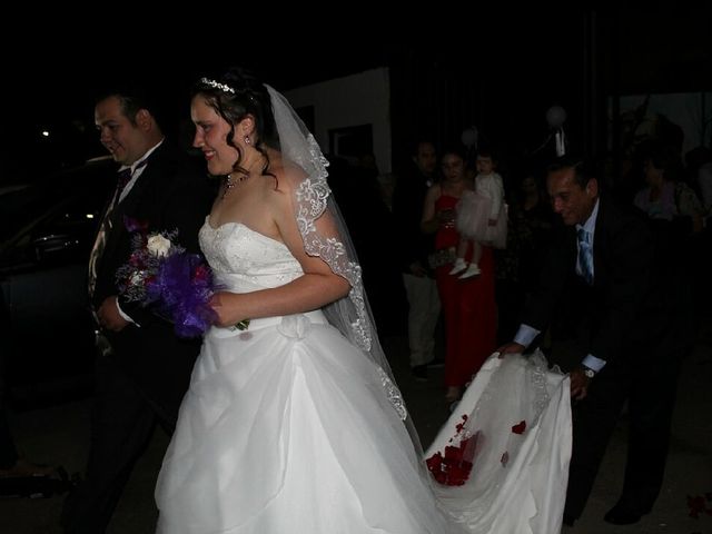 El matrimonio de Yerko Nicolás  y Deborah Valentina  en Cerro Navia, Santiago 11