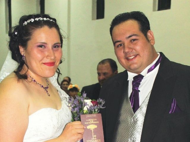 El matrimonio de Yerko Nicolás  y Deborah Valentina  en Cerro Navia, Santiago 12