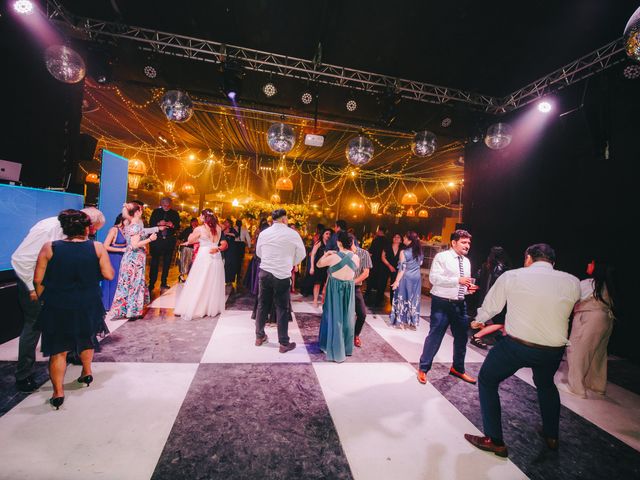 El matrimonio de Cristian  y Claudia  en Paine, Maipo 15