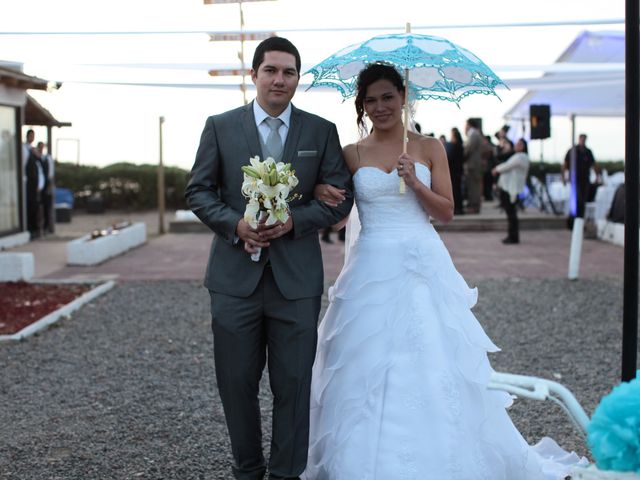 El matrimonio de Hugo y Viviana en Puchuncaví, Valparaíso 3