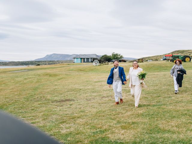 El matrimonio de Claudio y Miriam en Natales, Última Esperanza 3