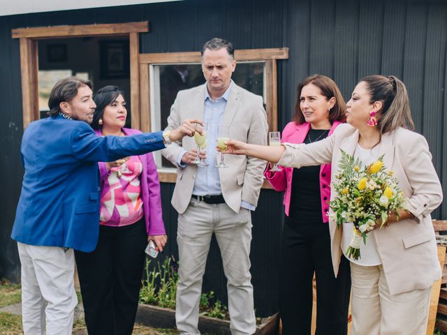 El matrimonio de Claudio y Miriam en Natales, Última Esperanza 25