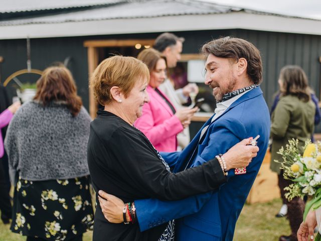 El matrimonio de Claudio y Miriam en Natales, Última Esperanza 38