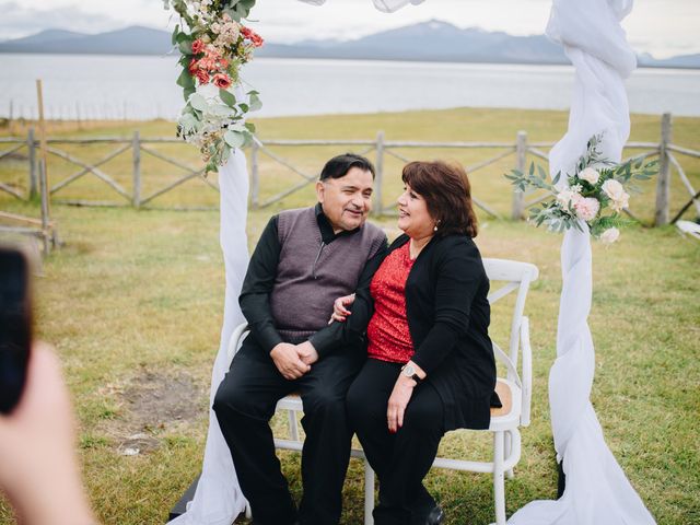 El matrimonio de Claudio y Miriam en Natales, Última Esperanza 126