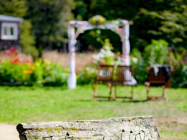 El matrimonio de Sebastian y Lya en Puerto Varas, Llanquihue 3