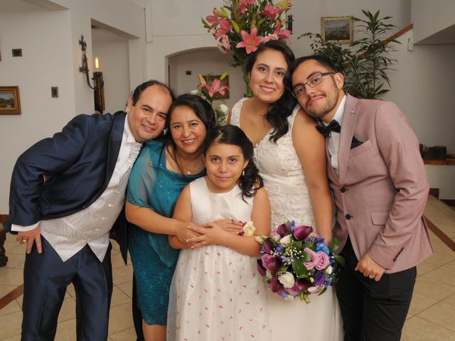 El matrimonio de Mario y Yanitza  en Peñalolén, Santiago 19
