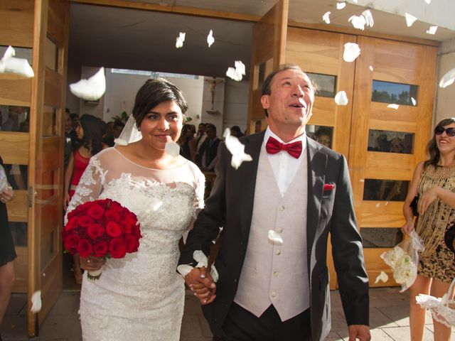 El matrimonio de Juan y Marcela en Lampa, Chacabuco 27