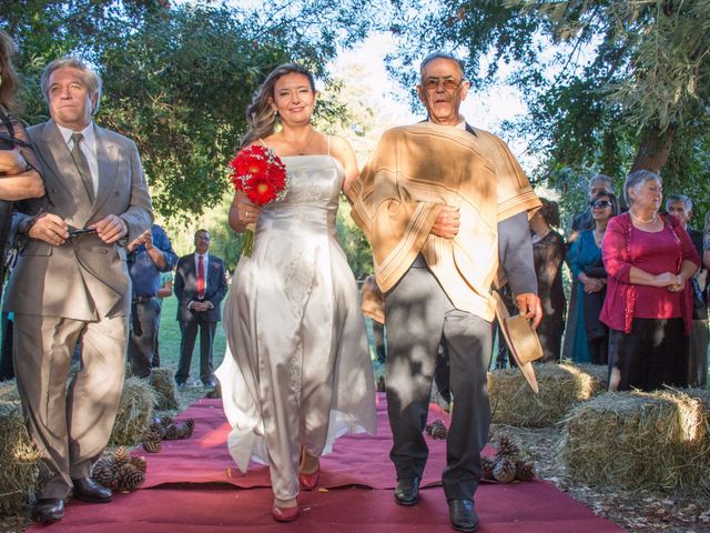El matrimonio de José Miguel y Katerina en San Clemente, Talca 10