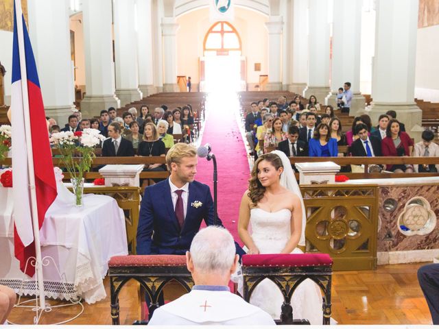 El matrimonio de Hamish y Carolina en Los Andes, Los Andes 12