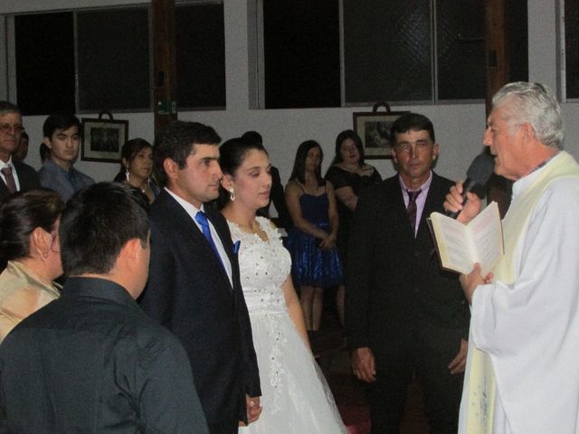 El matrimonio de Francisco y Claudia en Sagrada Familia, Curicó 5