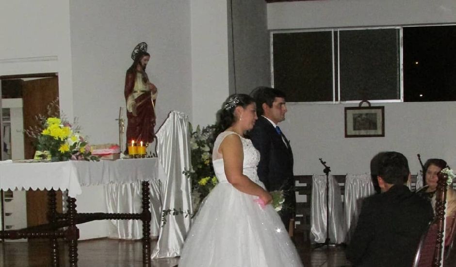 El matrimonio de Francisco y Claudia en Sagrada Familia, Curicó