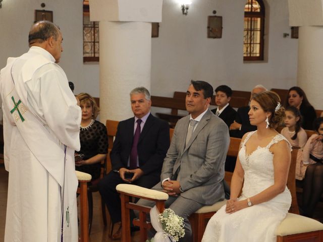 El matrimonio de Sergio y María Paz en Santo Domingo, San Antonio 20