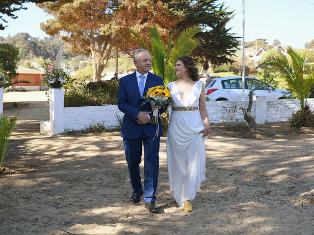 El matrimonio de Romina y Carlos en El Tabo, San Antonio 22