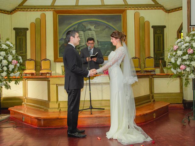 El matrimonio de David y Nathalí en Valdivia, Valdivia 14