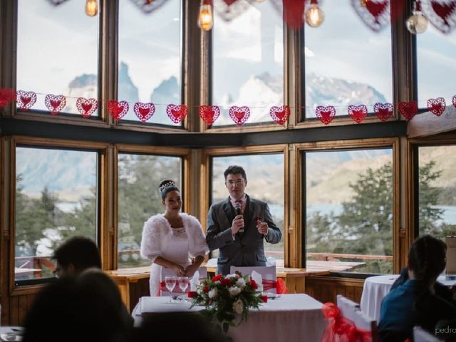 El matrimonio de Pablo y Claudia en Torres del Paine, Última Esperanza 7
