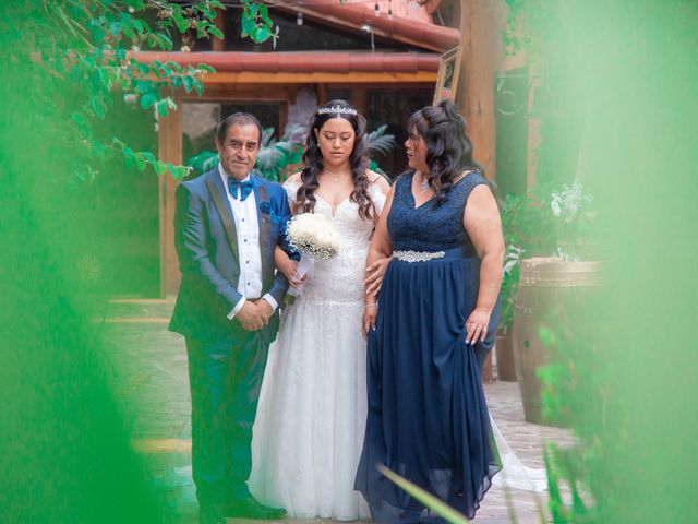 El matrimonio de Isaac y Estefanía en San José de Maipo, Cordillera 13