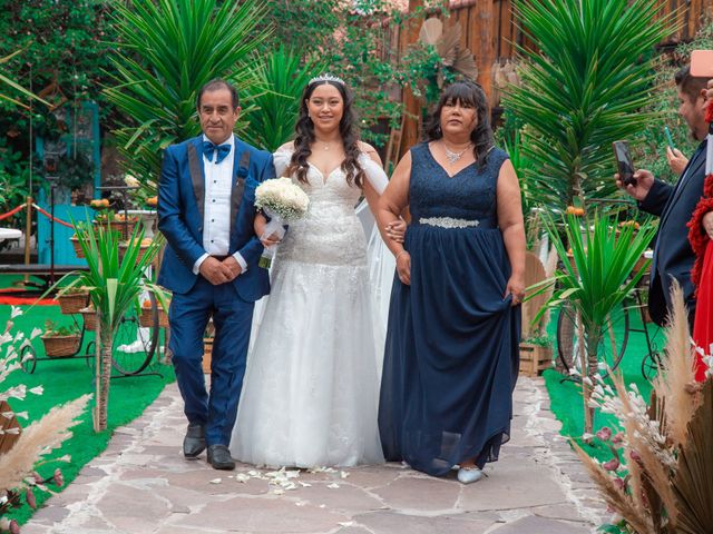 El matrimonio de Isaac y Estefanía en San José de Maipo, Cordillera 14