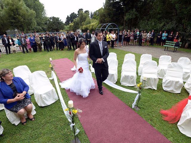 El matrimonio de Alejandra Alvarado y Luis Rodriguez en Coronel, Concepción 1