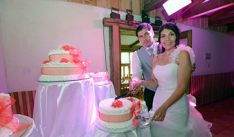 El matrimonio de Alejandra Alvarado y Luis Rodriguez en Coronel, Concepción