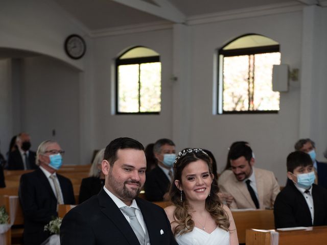 El matrimonio de Carly y Tomas en Lo Barnechea, Santiago 4