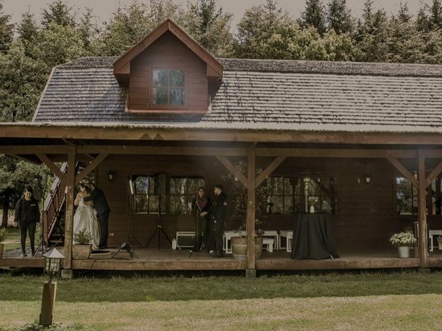 El matrimonio de Carlos  y Claudia  en Puerto Varas, Llanquihue 3