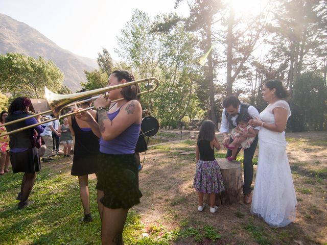 El matrimonio de Roberto  y Natalia  en San José de Maipo, Cordillera 4