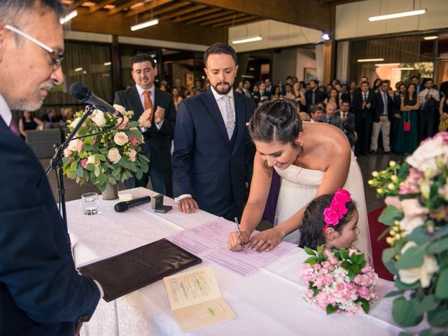 El matrimonio de Claudio  y Constanza  en Las Condes, Santiago 13
