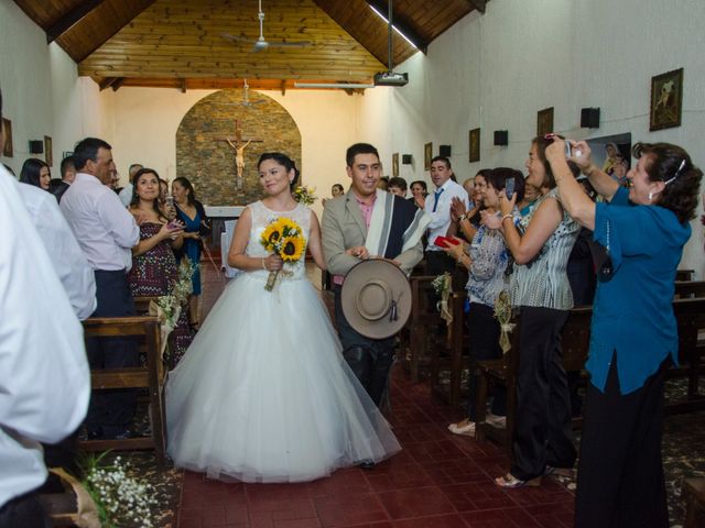 El matrimonio de José y Paula en San Clemente, Talca 11