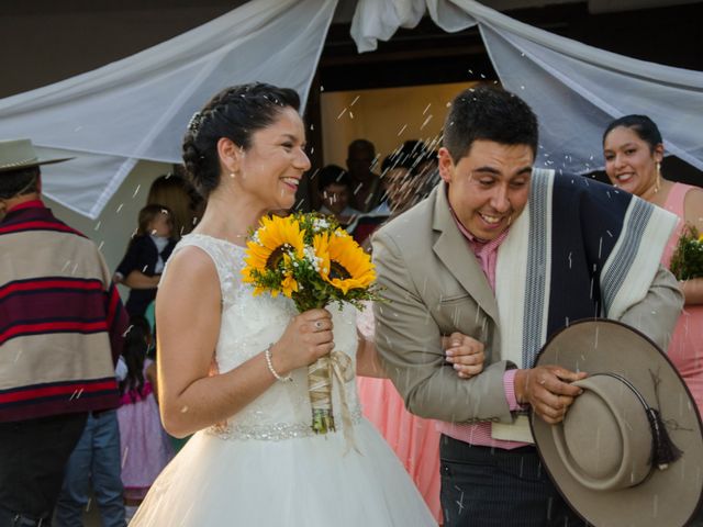 El matrimonio de José y Paula en San Clemente, Talca 12