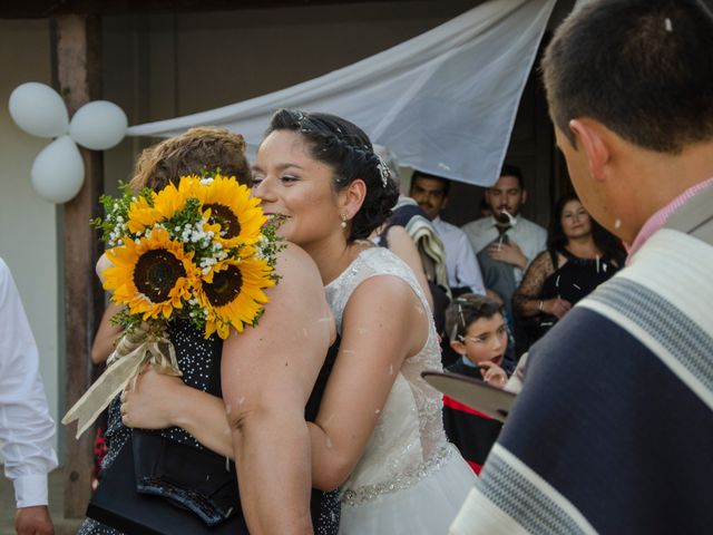 El matrimonio de José y Paula en San Clemente, Talca 13