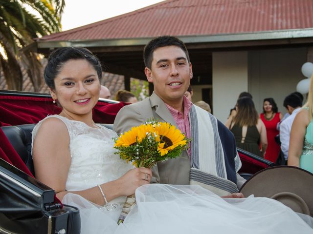 El matrimonio de José y Paula en San Clemente, Talca 14