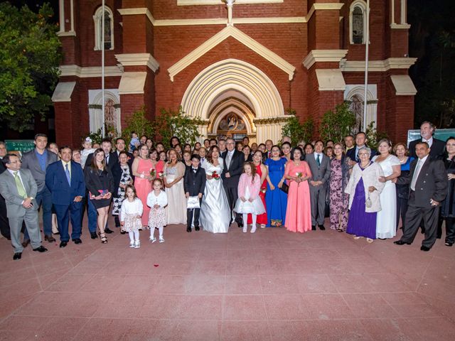 El matrimonio de Juan Carlos y Fabiola en San Miguel, Santiago 26