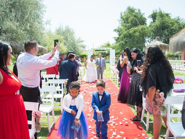 El matrimonio de Patricio y Macarena en Lampa, Chacabuco 13