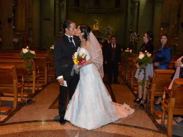 El matrimonio de Francisco y Yasna en Santiago, Santiago 12