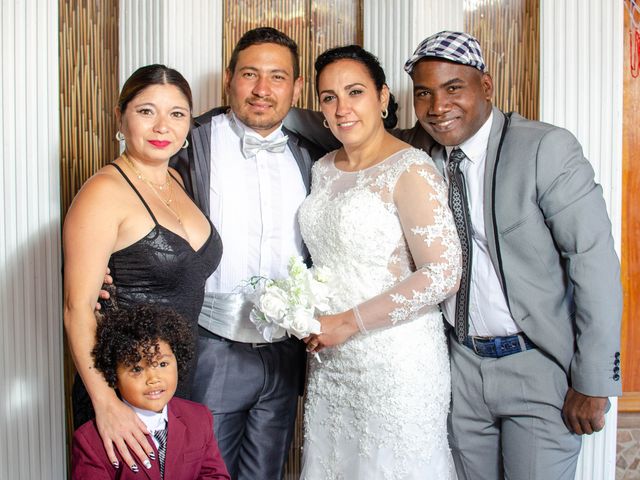 El matrimonio de Lismari y Efrain en Puerto Montt, Llanquihue 31