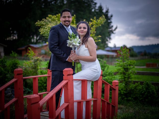 El matrimonio de Claudia  y Marcelo en Villarrica, Cautín 16