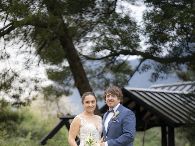 El matrimonio de Sebastián y Yohana en Lago Ranco, Ranco 8