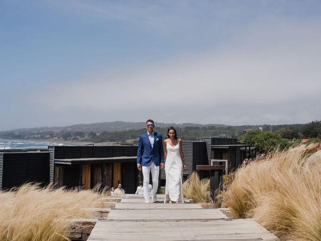 El matrimonio de Rodrigo y Adriana en Pichilemu, Cardenal Caro 17