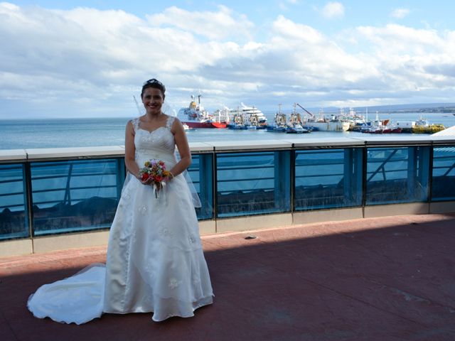 El matrimonio de Carlos y Camila en Punta Arenas, Magallanes 28