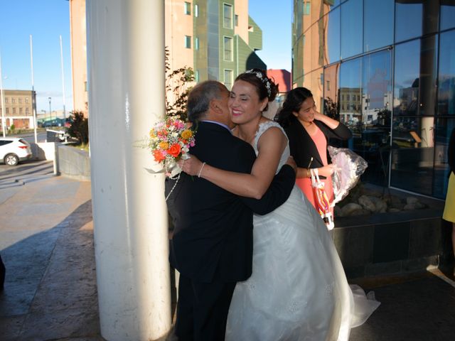 El matrimonio de Carlos y Camila en Punta Arenas, Magallanes 40