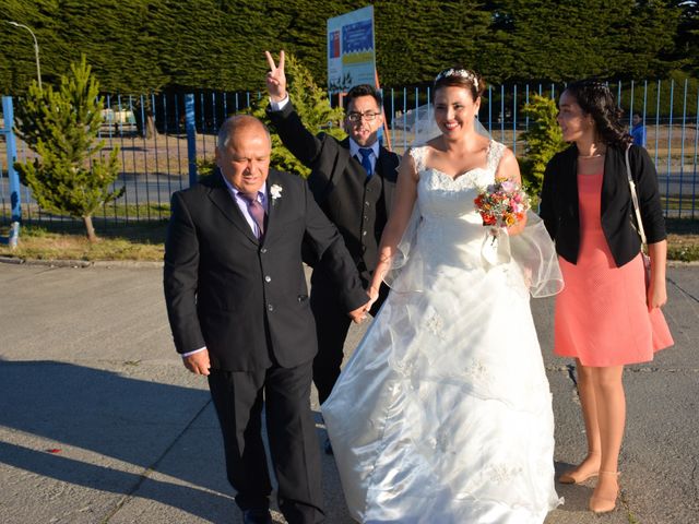 El matrimonio de Carlos y Camila en Punta Arenas, Magallanes 49