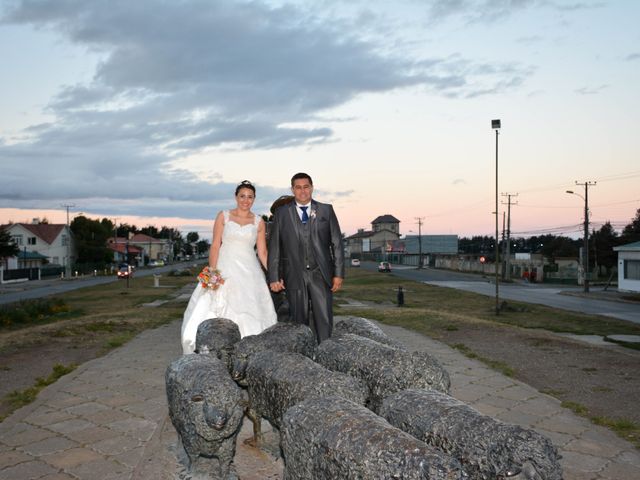 El matrimonio de Carlos y Camila en Punta Arenas, Magallanes 141