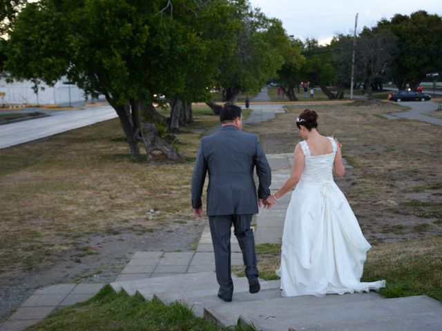 El matrimonio de Carlos y Camila en Punta Arenas, Magallanes 143