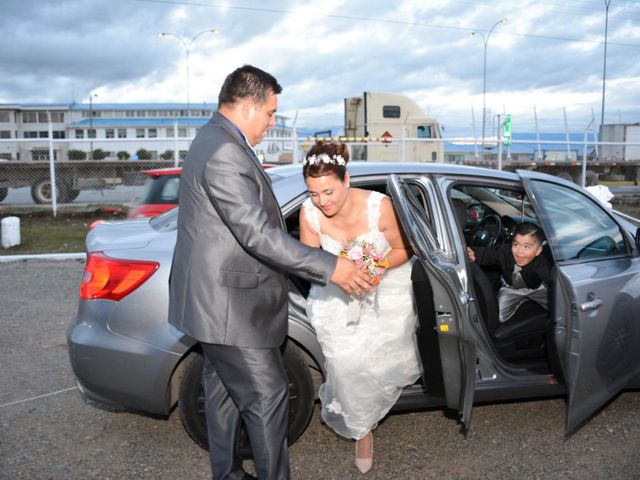 El matrimonio de Carlos y Camila en Punta Arenas, Magallanes 145