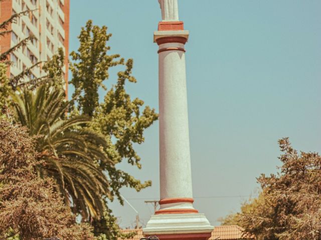 El matrimonio de Cristobal y Francisca en Macul, Santiago 1